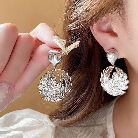 Round Leaf Drop Earrings
