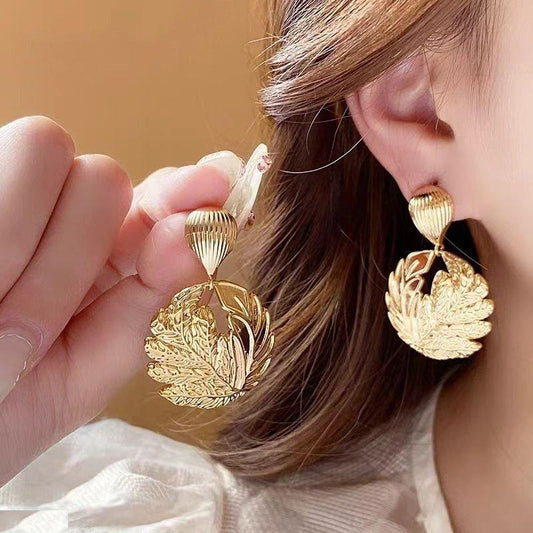 Round Leaf Drop Earrings